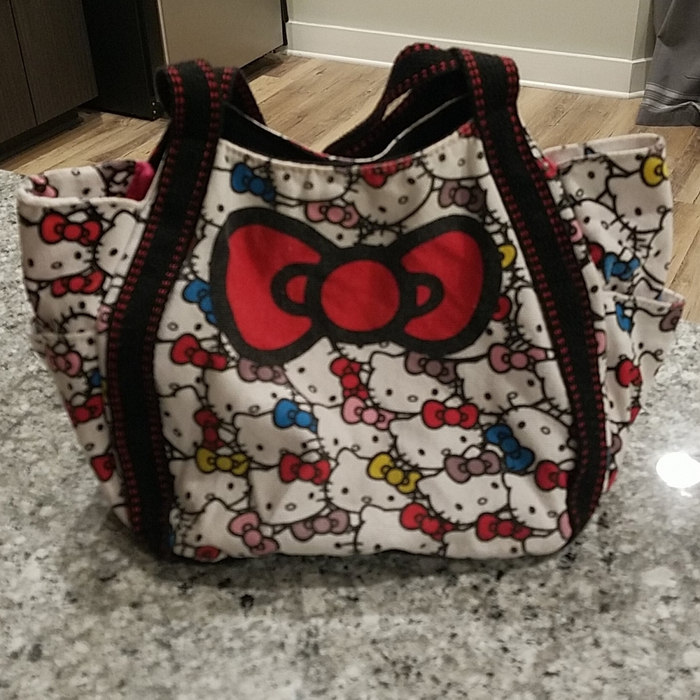 Hello Kitty purse